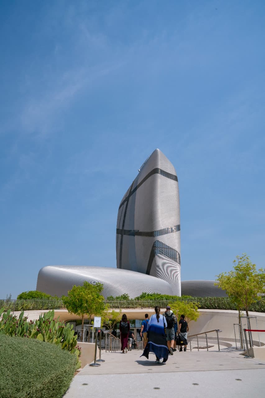 알 코바르 코르니체에서 킹 압둘 아지즈 세계 문화 센터 "이트라"까지