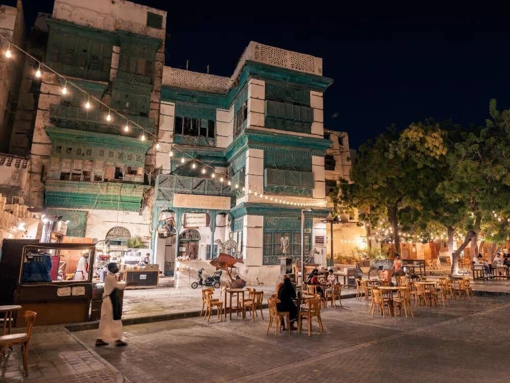 باقة العمرة – رحلة تجمع الروحانية والراحة
