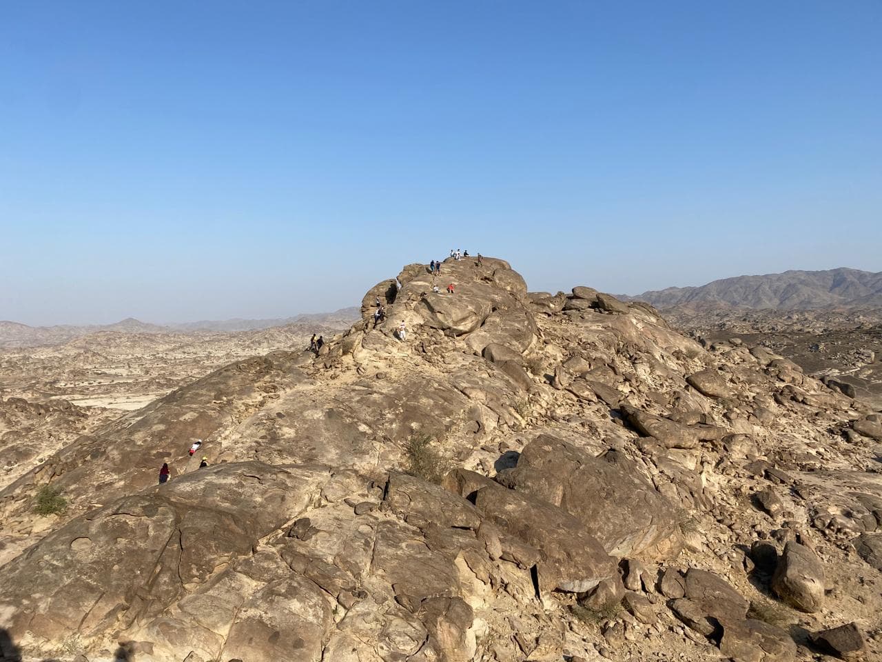 पैदल चलकर जागरूकता का शिखर