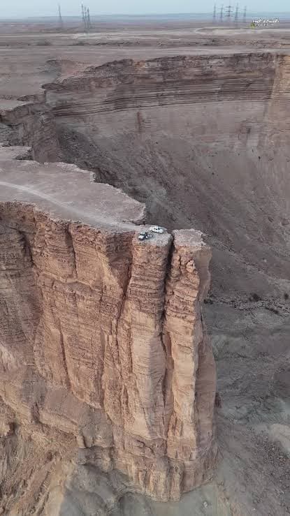 एक व्यक्ति समूह के साथ