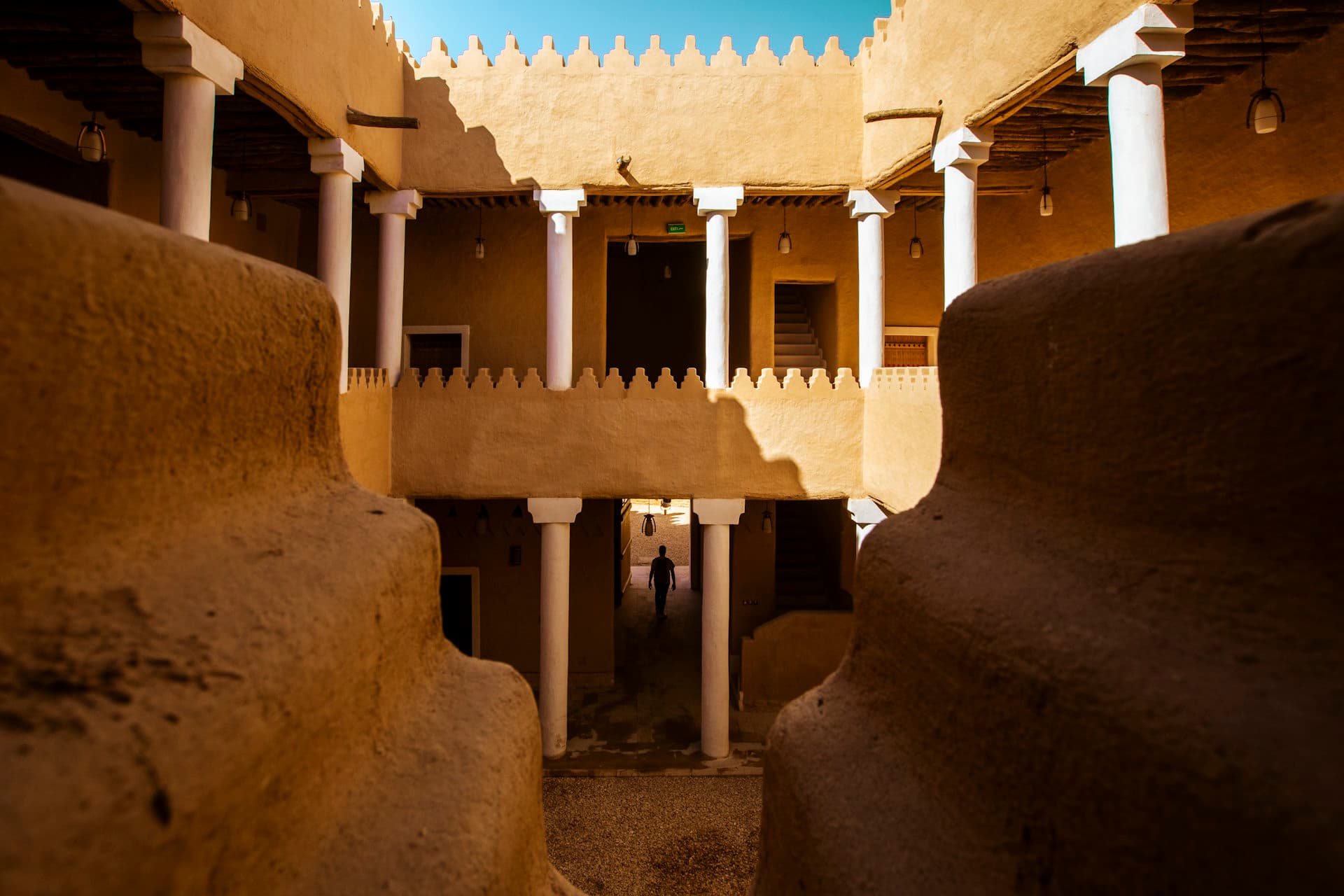 Visita guiada al barrio de Al-Tarif y al mirador de Al-Bajiri, con entradas incluidas.