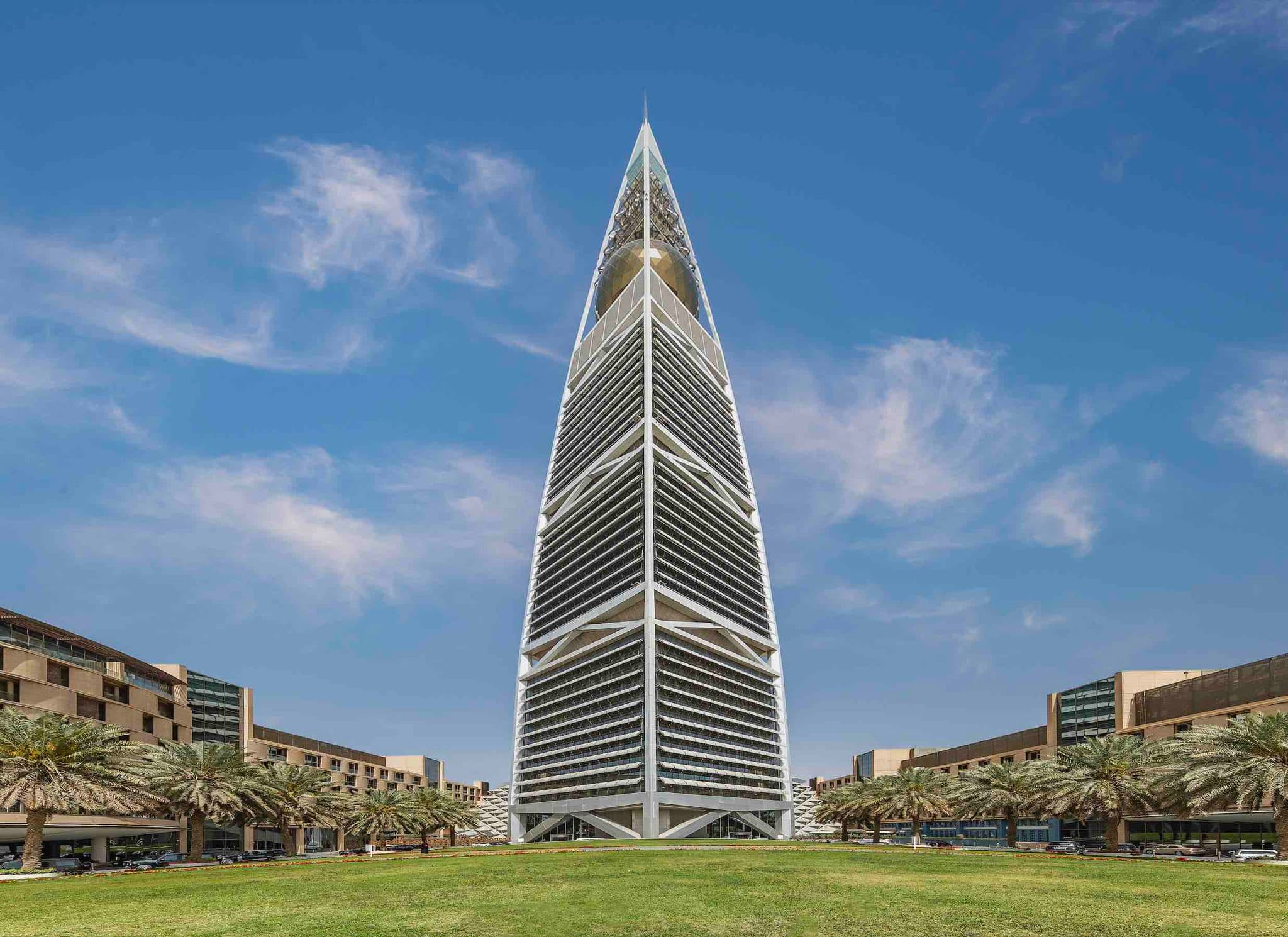 Visite la Torre del Reino, la Torre Al Faisaliah y la Zona Patrimonial de Al Deera - Riad
