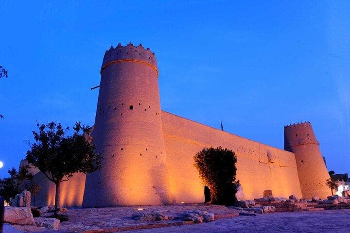 Tur Sehari Penuh VIP di Riyadh