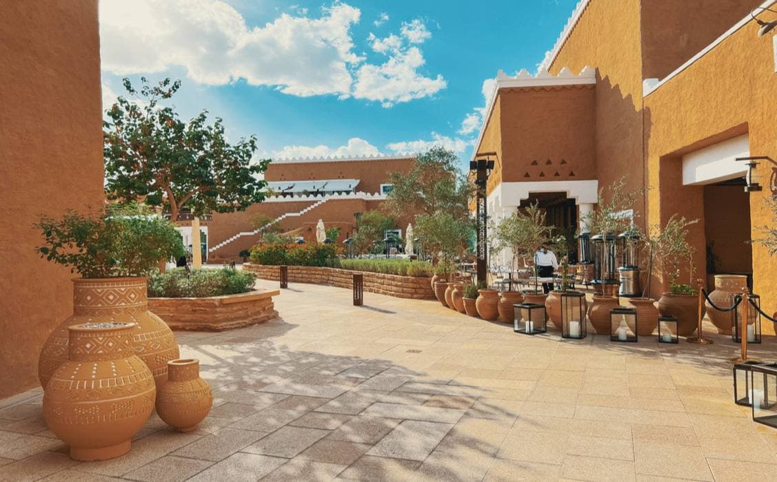 Tour por los lugares emblemáticos de Riad desde Diriyah a Via Riyadh