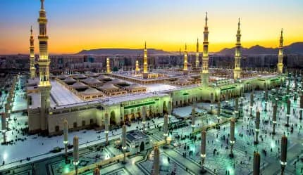 Viaje de lujo de 7 días a la Umrah: La Meca y Medina con experiencias culturales.